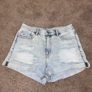 American Eagle mom shorts